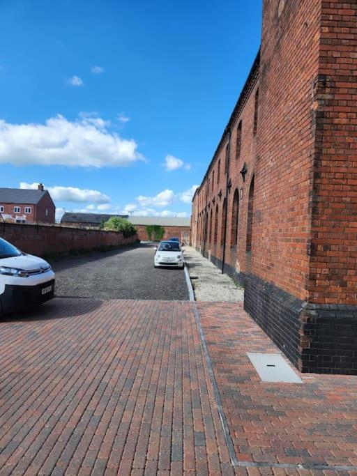 Apartment Away From Burton-upon-Trent
